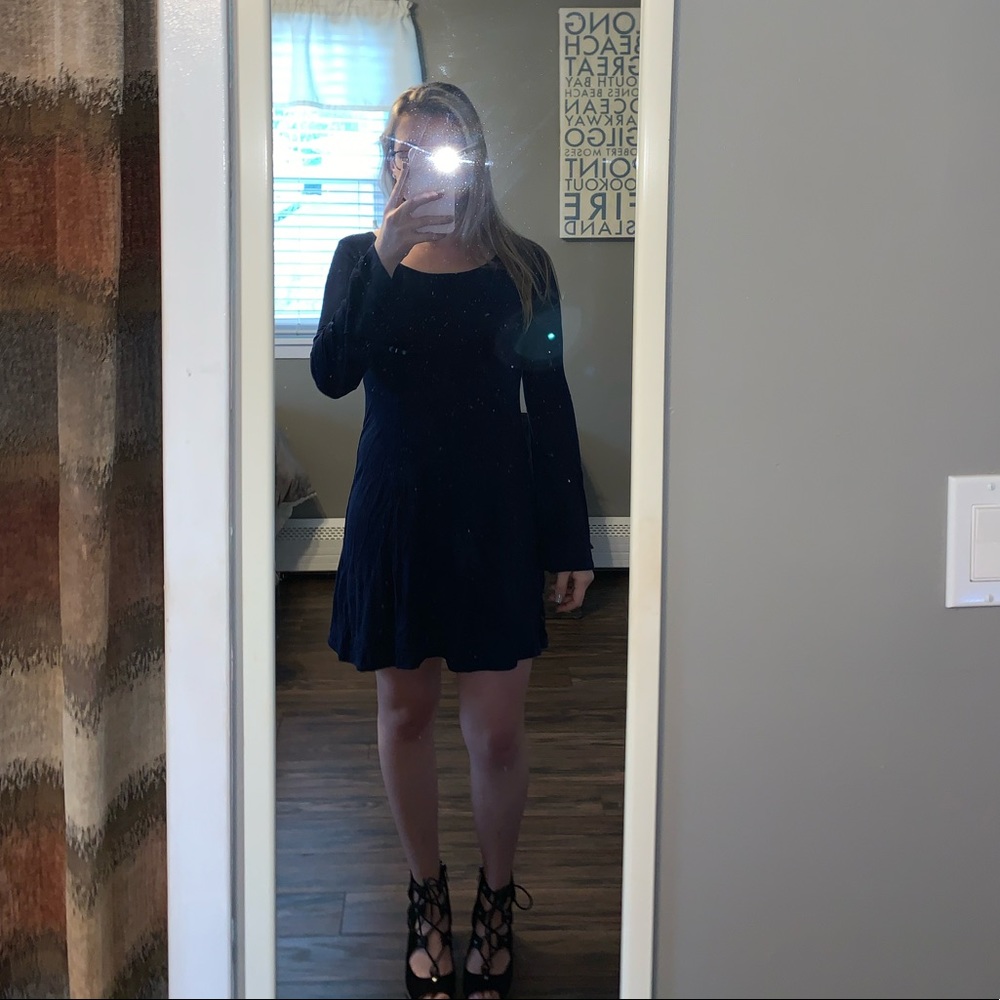 Forever 21 navy blue long sleeve dress